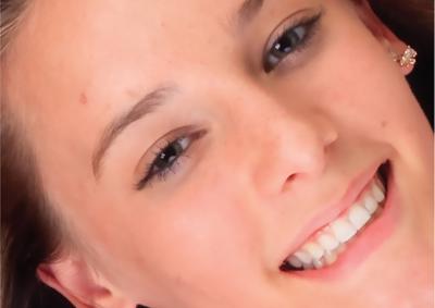 Image of teenage girl smiling